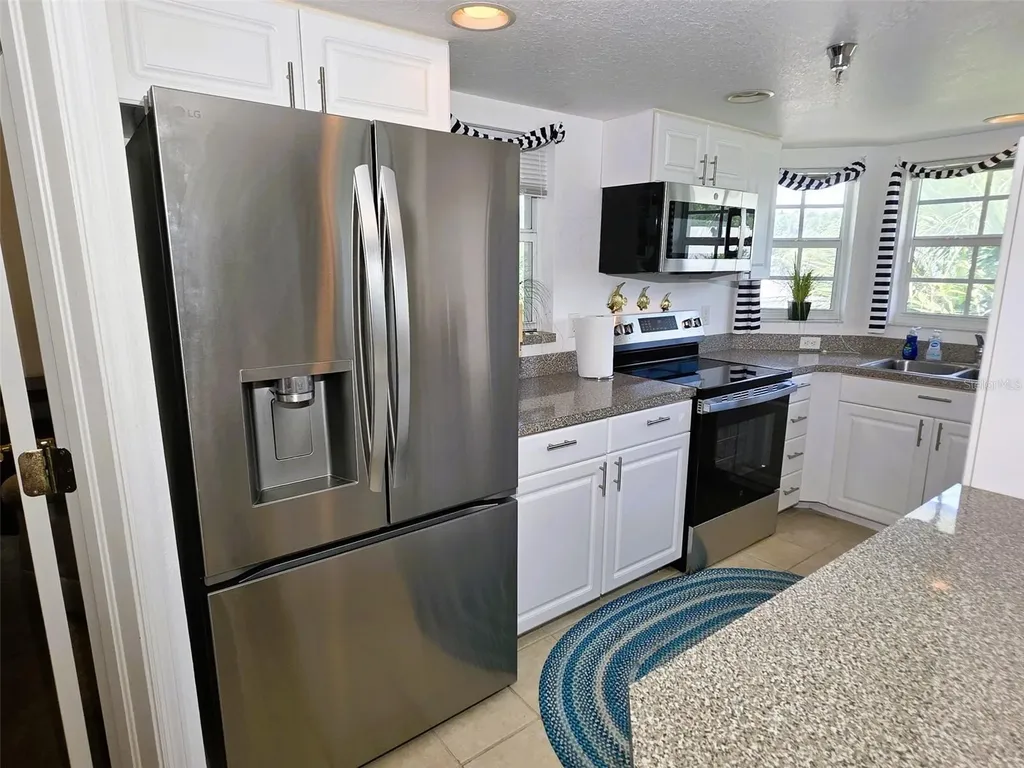 2077 Wetland Point Lutz FL 33558
