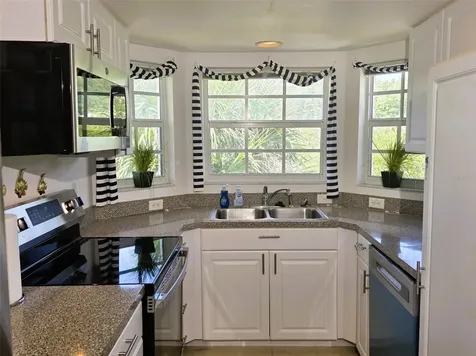 2077 Wetland Point Lutz FL 33558