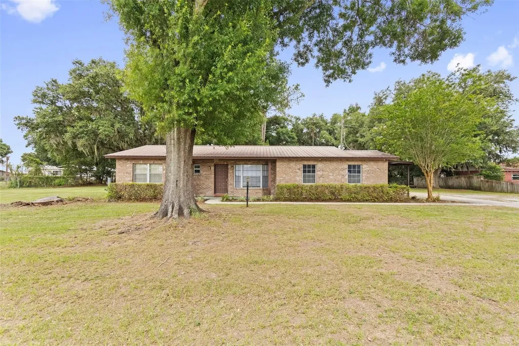 2803 E Trapnell Road Plant City FL 33566
