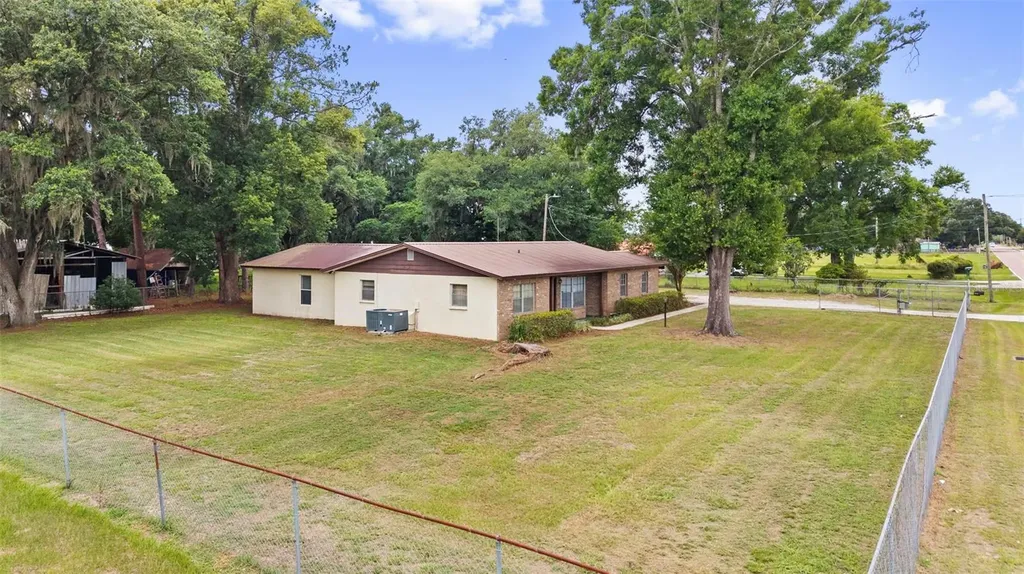 2803 E Trapnell Road Plant City FL 33566