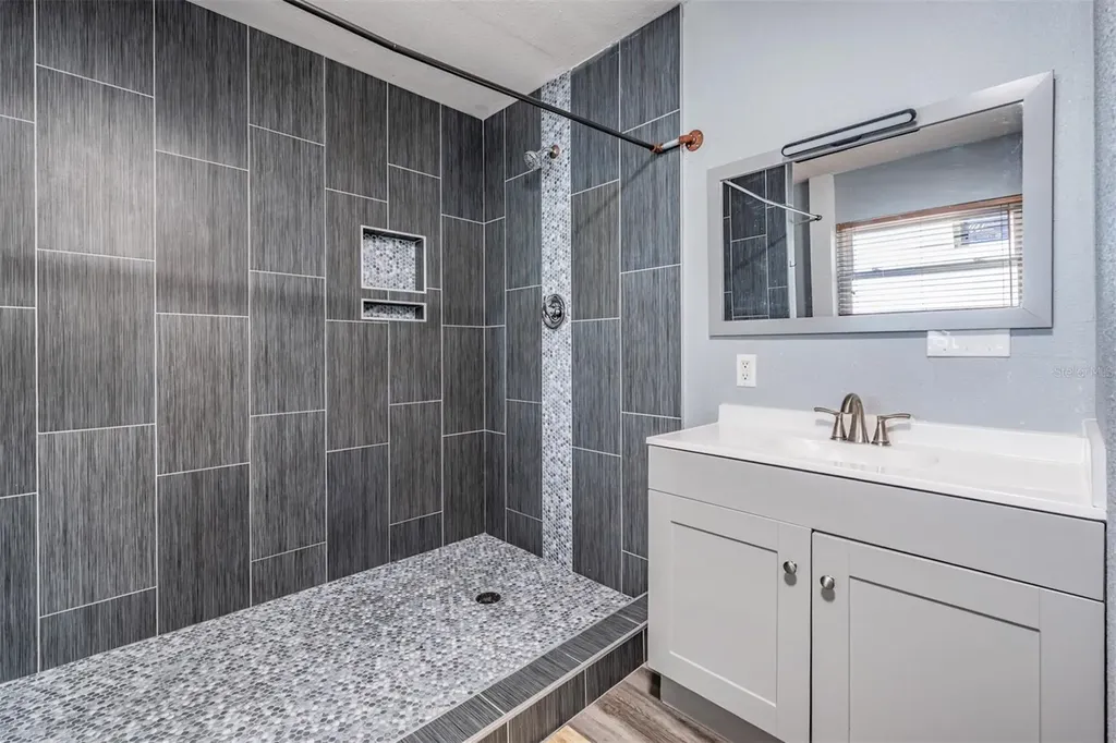 4601 N Emerald Avenue Tampa FL 33614