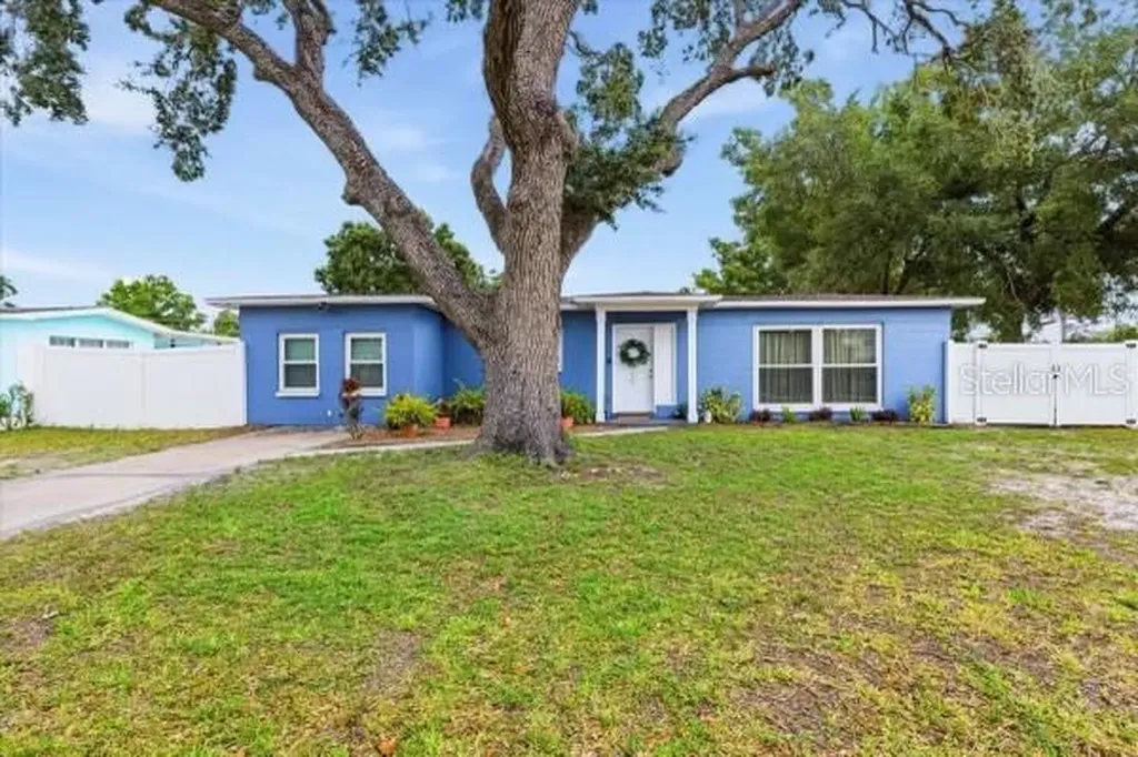 4601 N Emerald Avenue Tampa FL 33614