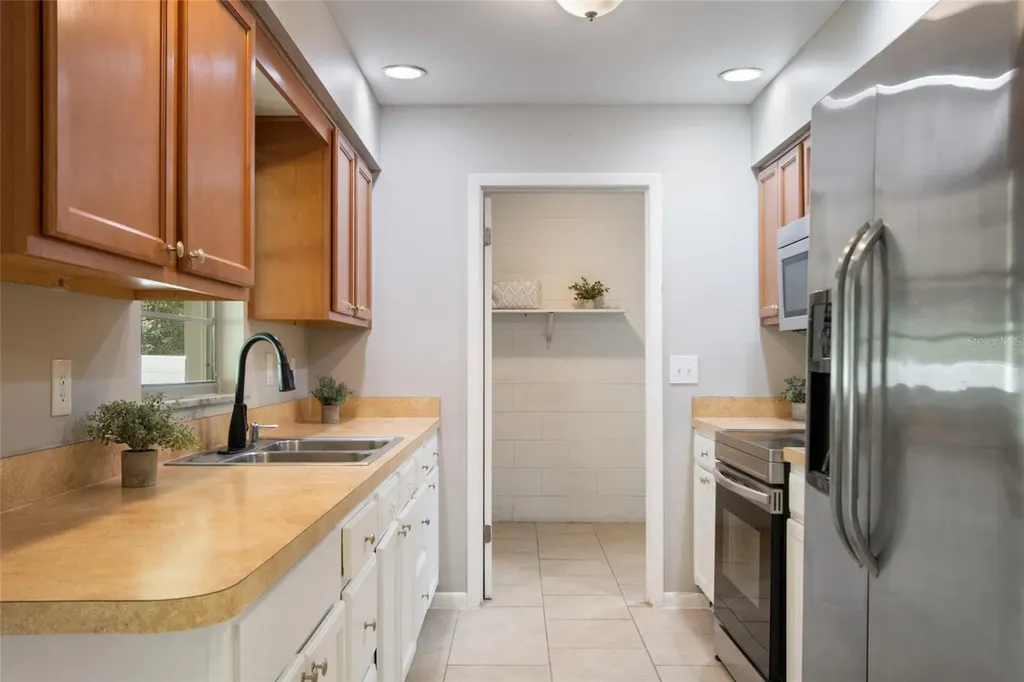 111 Amigos Road Debary FL 32713