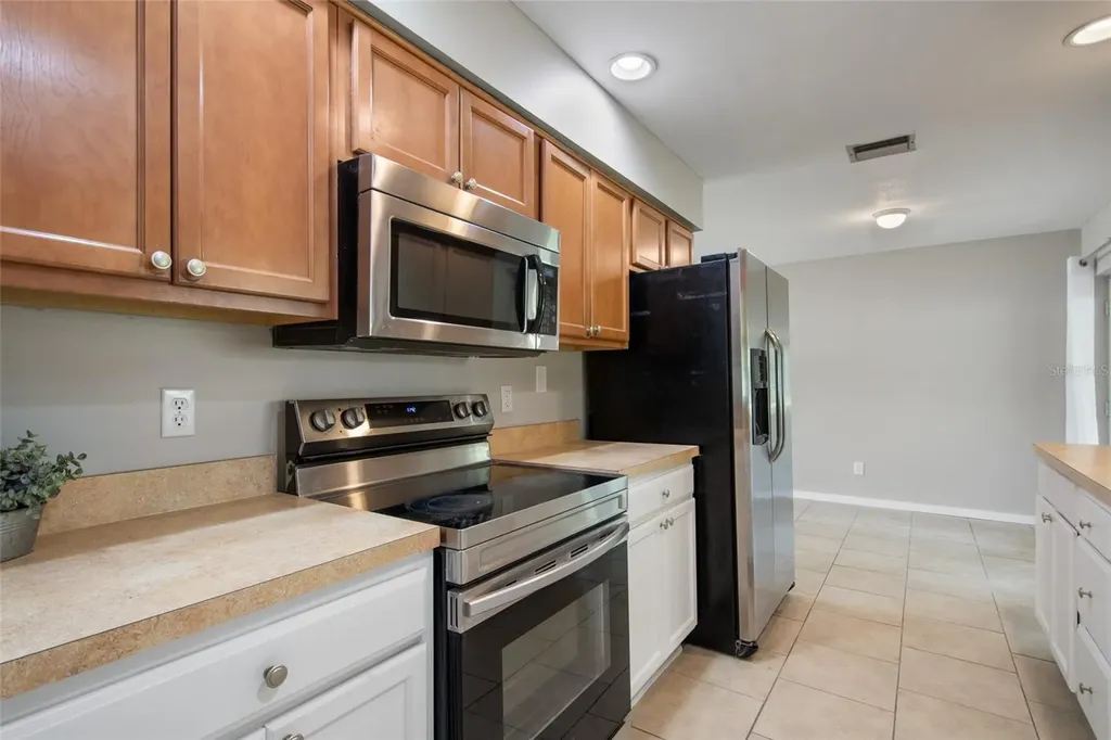111 Amigos Road Debary FL 32713