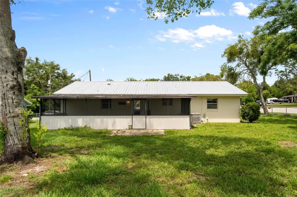 111 Amigos Road Debary FL 32713