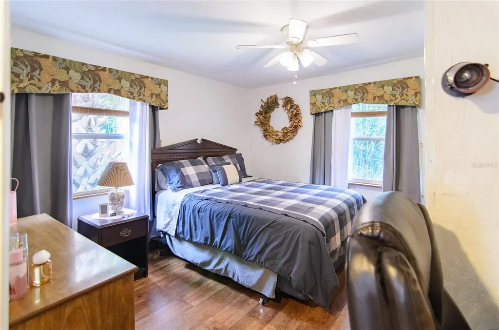257 Desoto Avenue De Leon Springs FL 32130