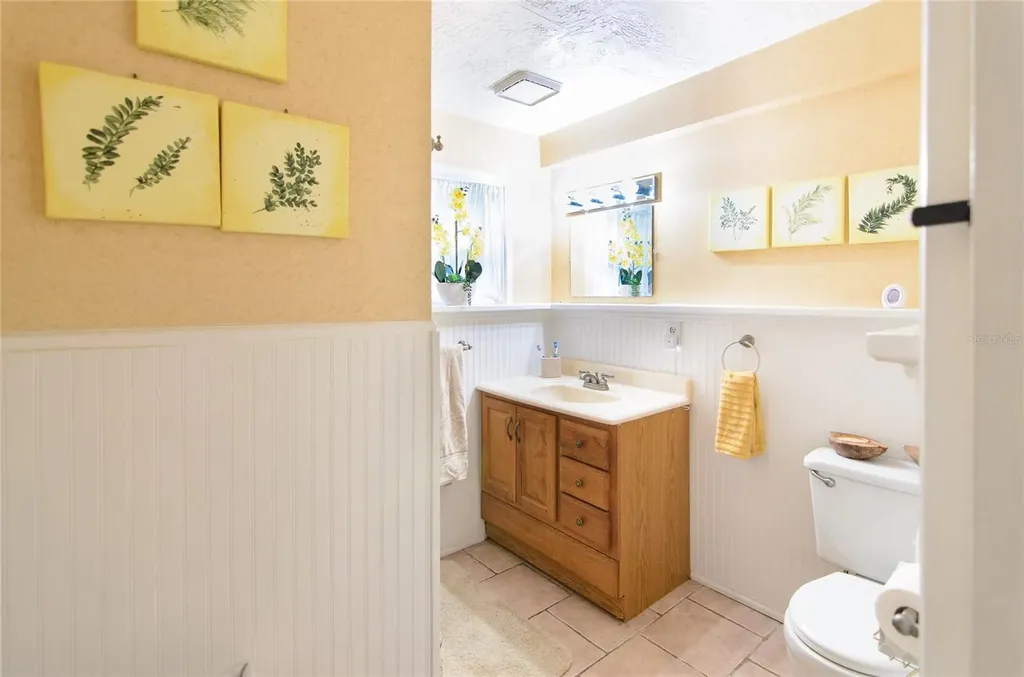 257 Desoto Avenue De Leon Springs FL 32130