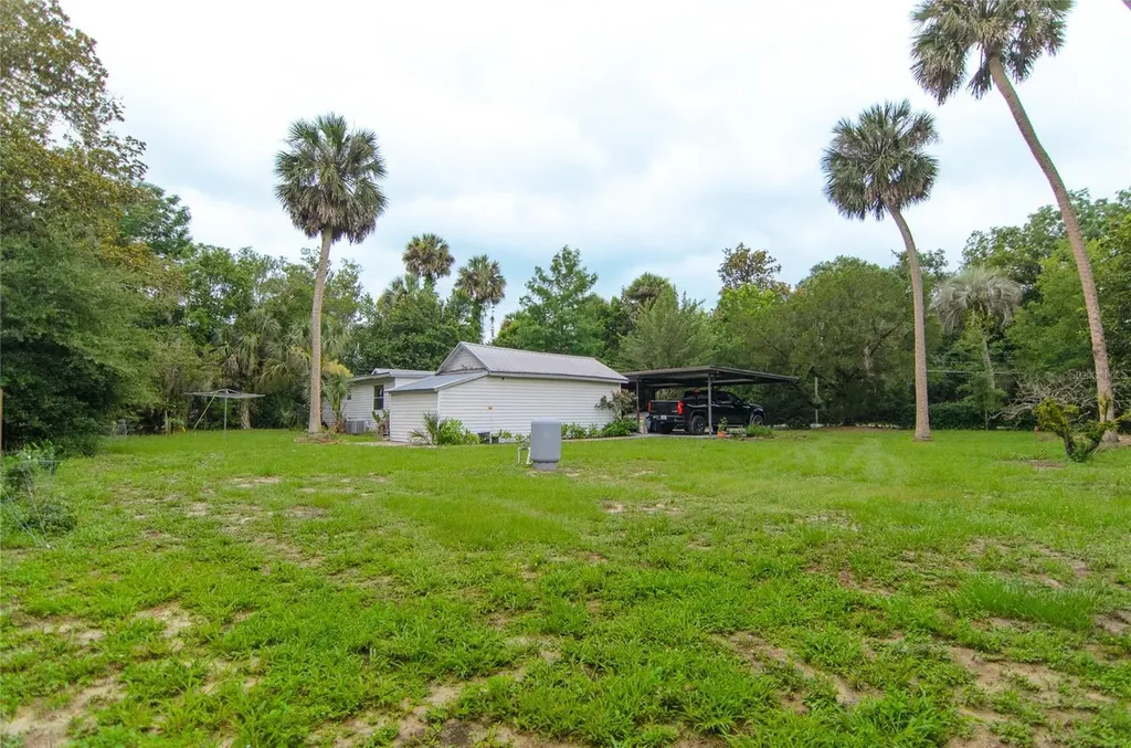 257 Desoto Avenue De Leon Springs FL 32130