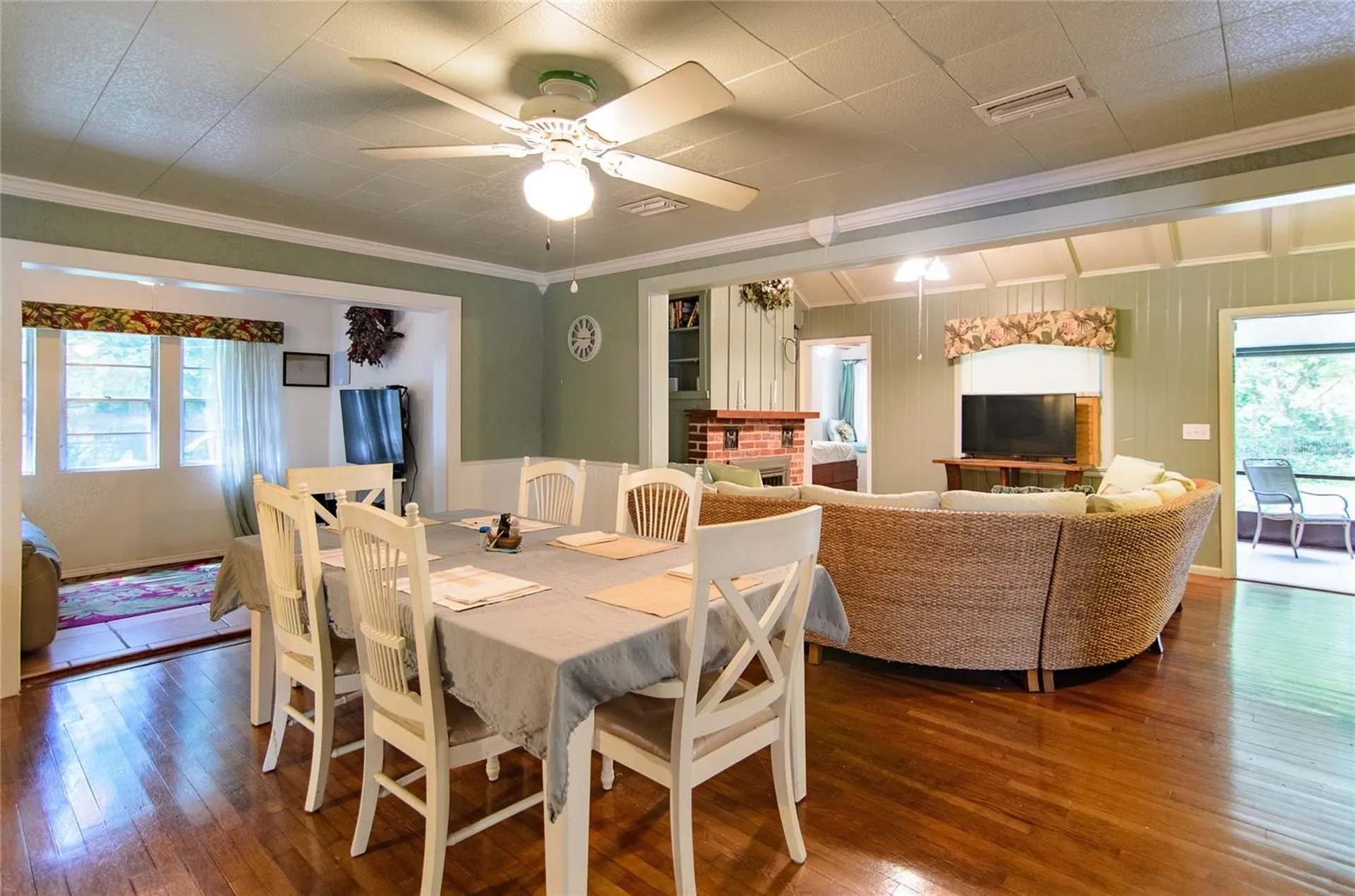 257 Desoto Avenue De Leon Springs FL 32130