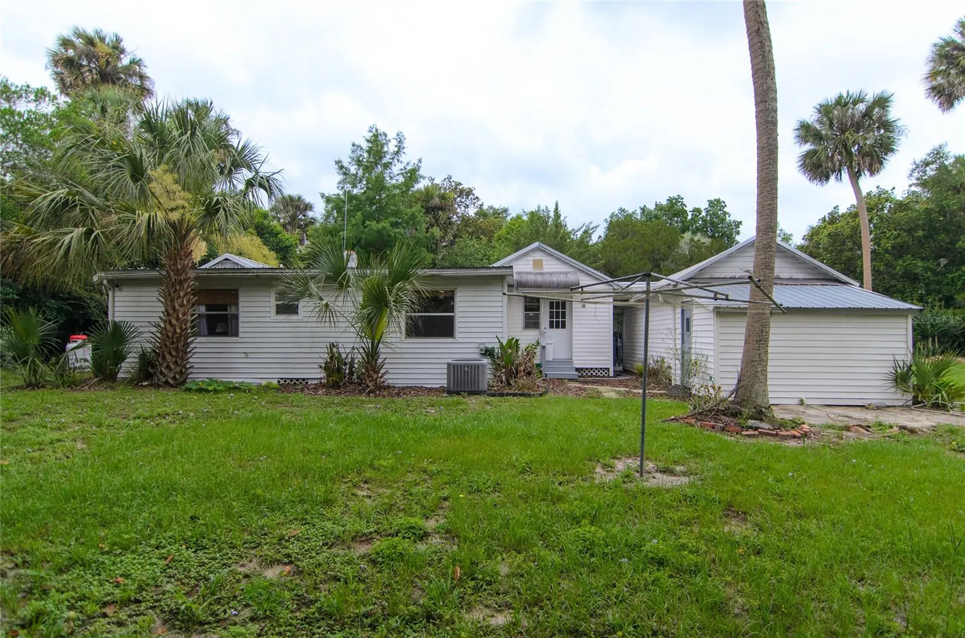 257 Desoto Avenue De Leon Springs FL 32130