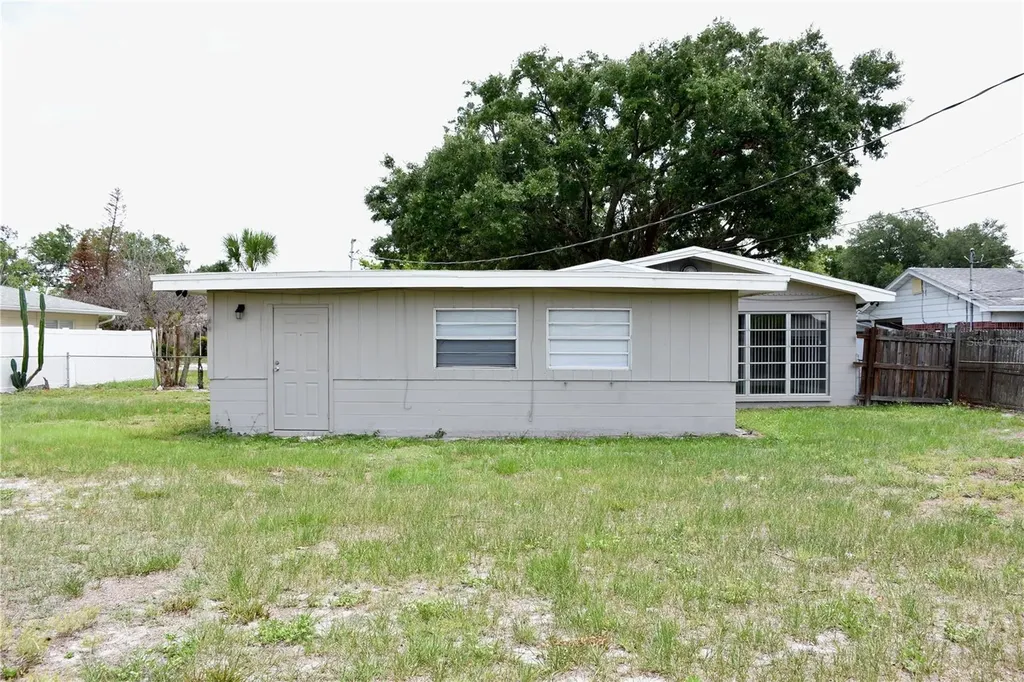 2925 Maplewood Avenue Lakeland FL 33803