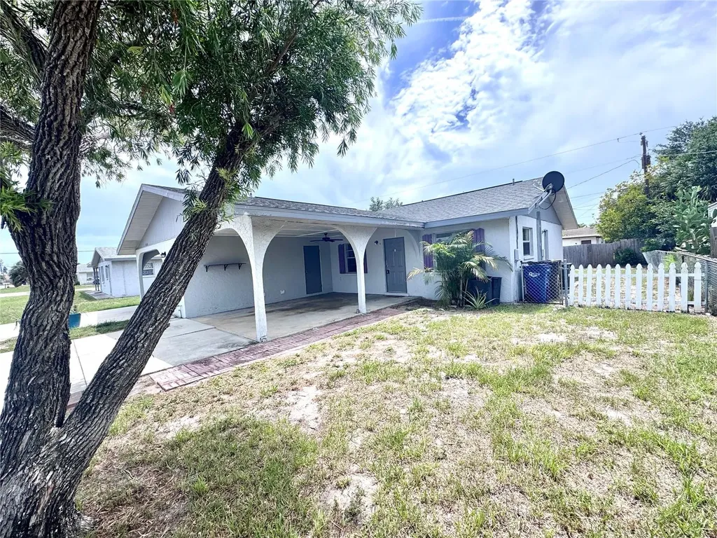 4116 62nd Street W Bradenton FL 34209