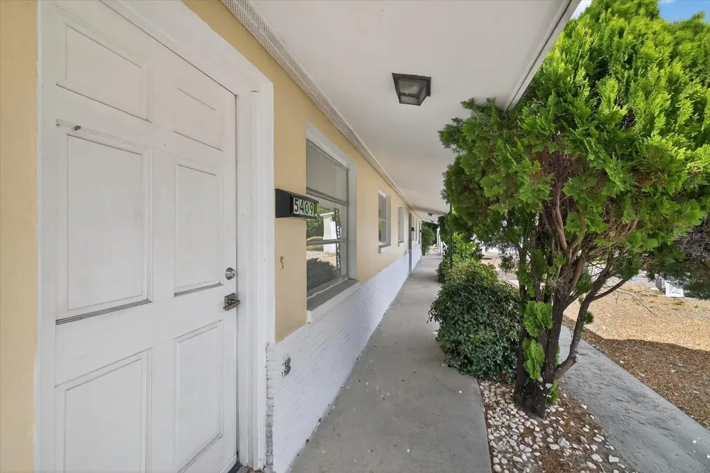 5419 Oceanic Road Holiday FL 34690