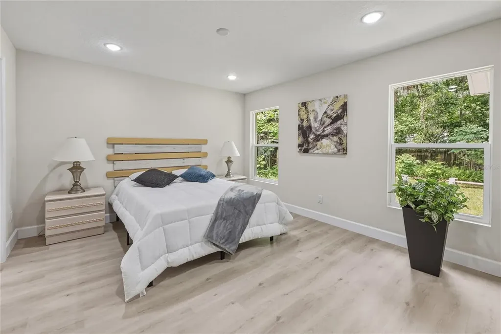312 Albany Avenue Deland FL 32724