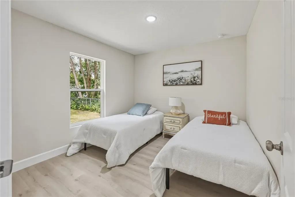 312 Albany Avenue Deland FL 32724