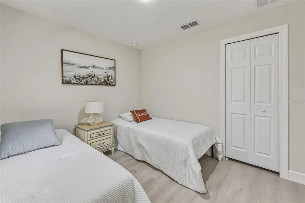 312 Albany Avenue Deland FL 32724