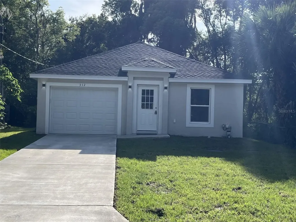 312 Albany Avenue Deland FL 32724