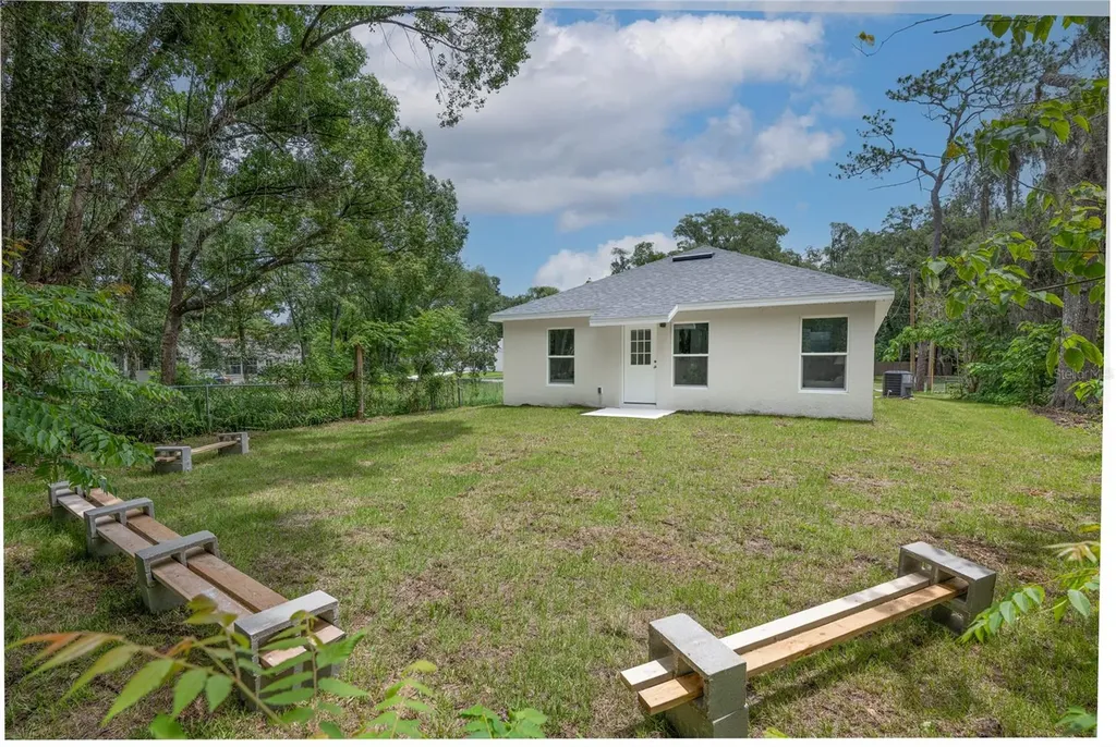 312 Albany Avenue Deland FL 32724