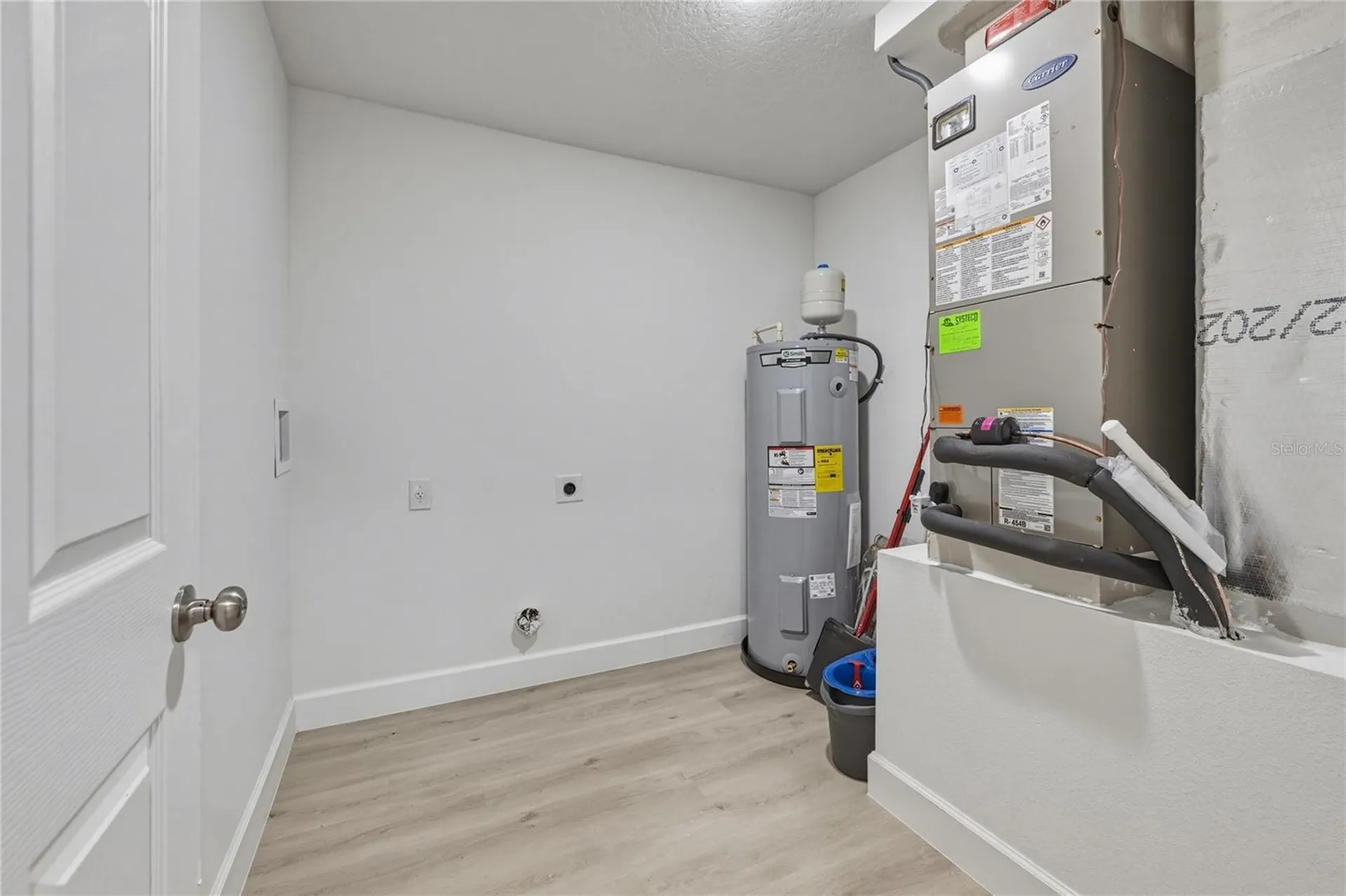 312 Albany Avenue Deland FL 32724