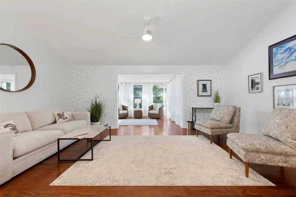 2227 Circlewood Drive Sarasota FL 34231