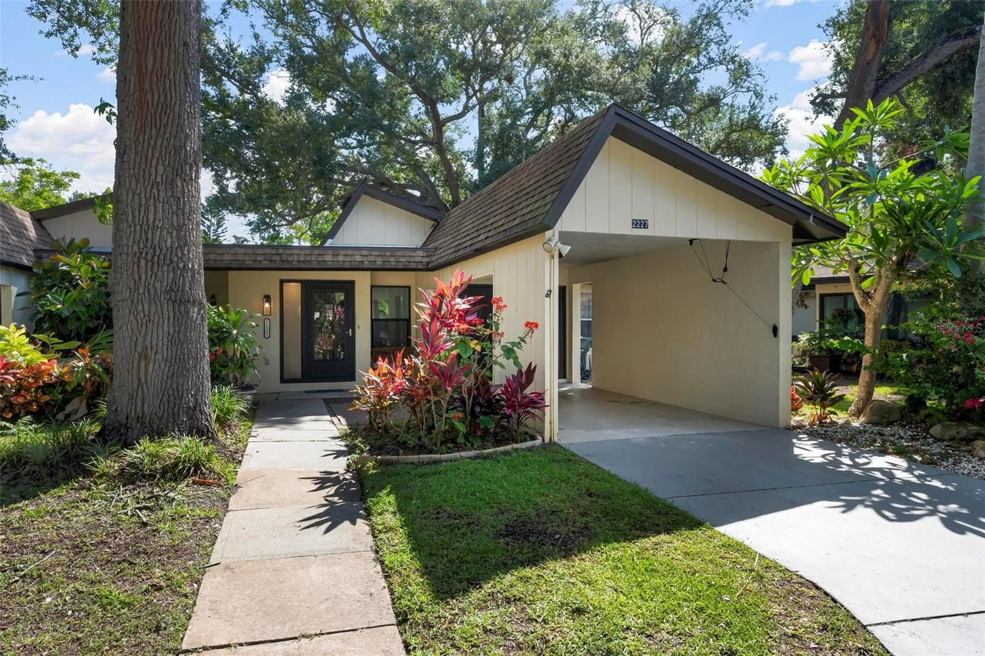 2227 Circlewood Drive Sarasota FL 34231