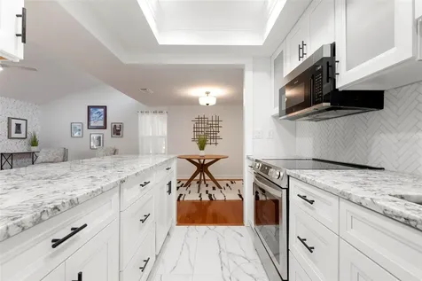 2227 Circlewood Drive Sarasota FL 34231