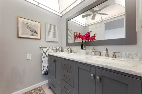 2227 Circlewood Drive Sarasota FL 34231