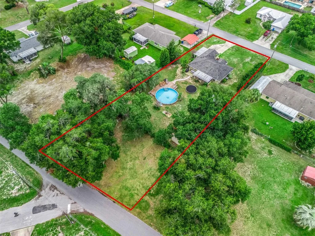 1195 Cr 441 Lake Panasoffkee FL 33538