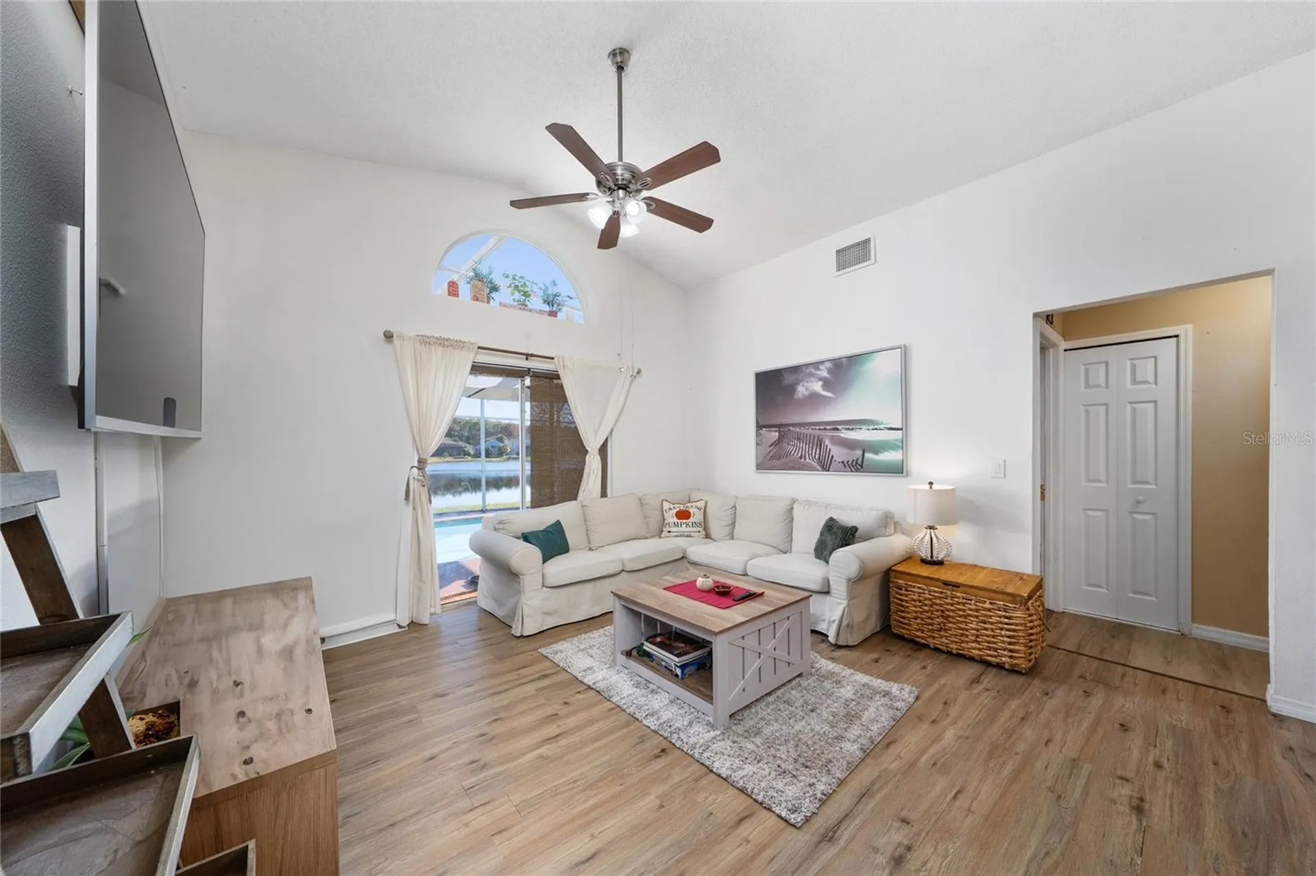 1611 Bridgeview Circle Orlando FL 32824