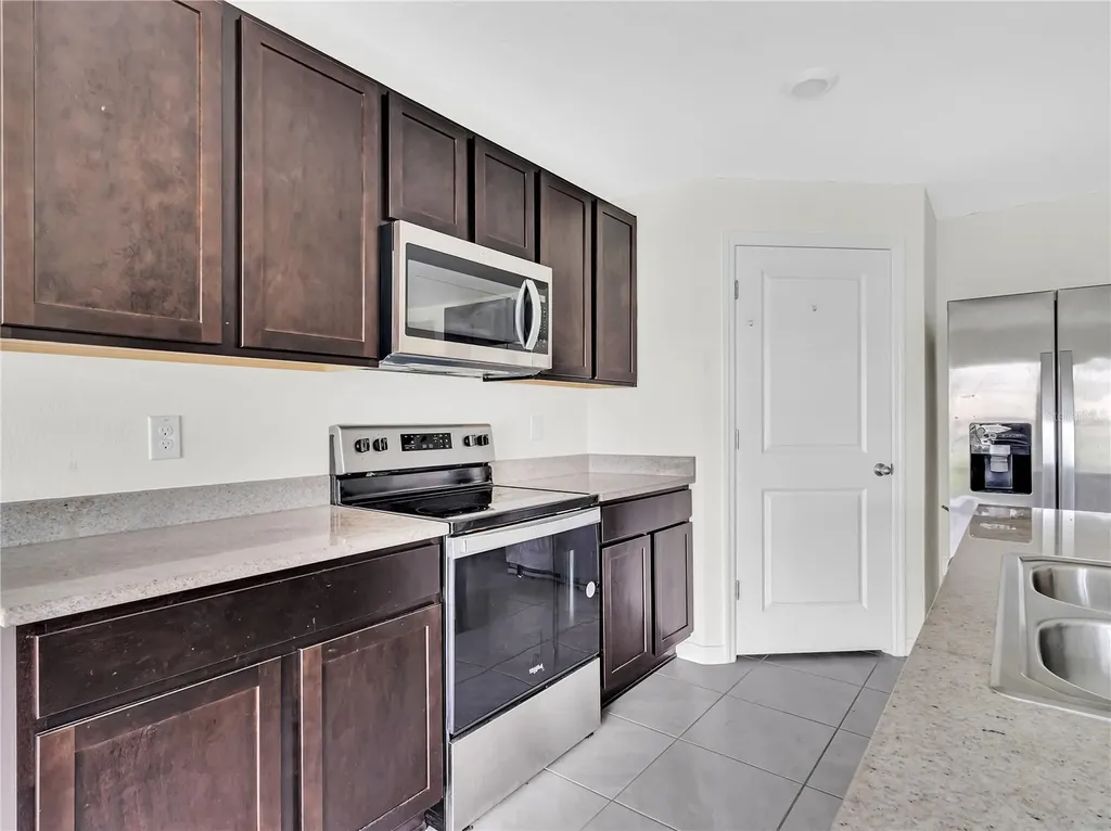 16523 Windmill Forge Pass Wimauma FL 33598