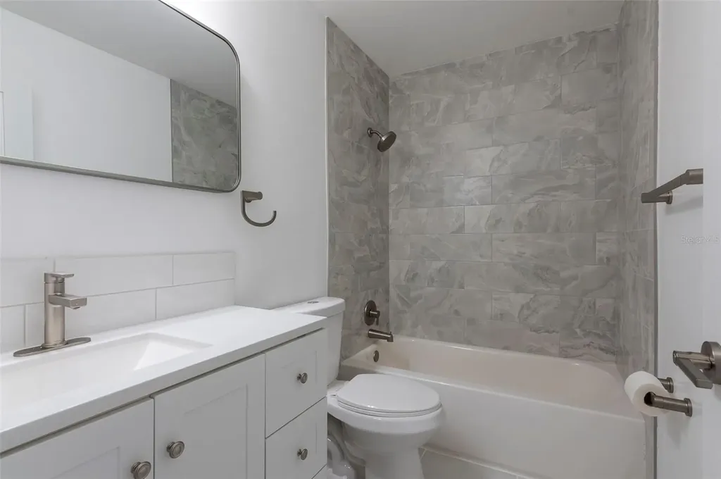 8221 112th Street Seminole FL 33772