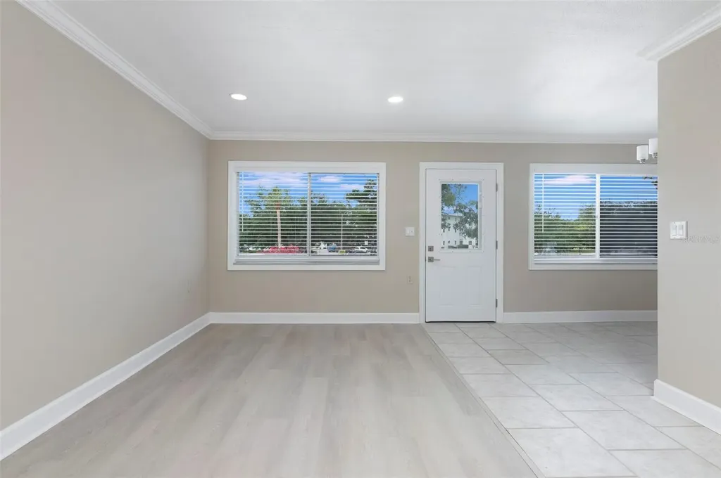 8221 112th Street Seminole FL 33772