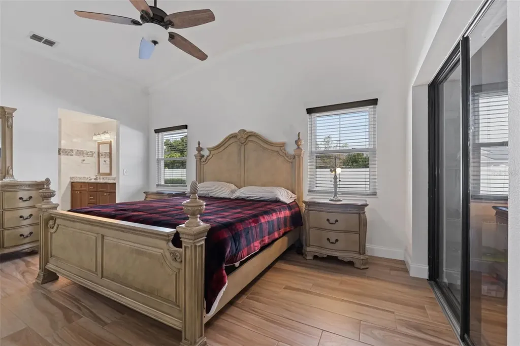 1957 Prairie Dunes Circle N Lakeland FL 33810