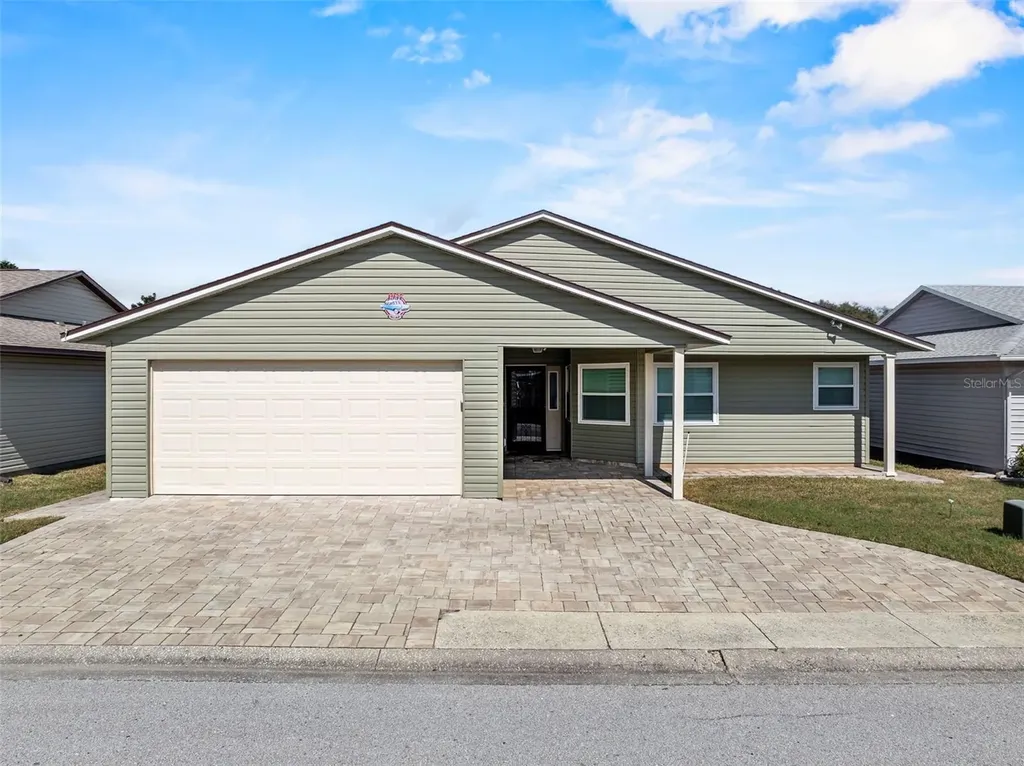 1957 Prairie Dunes Circle N Lakeland FL 33810