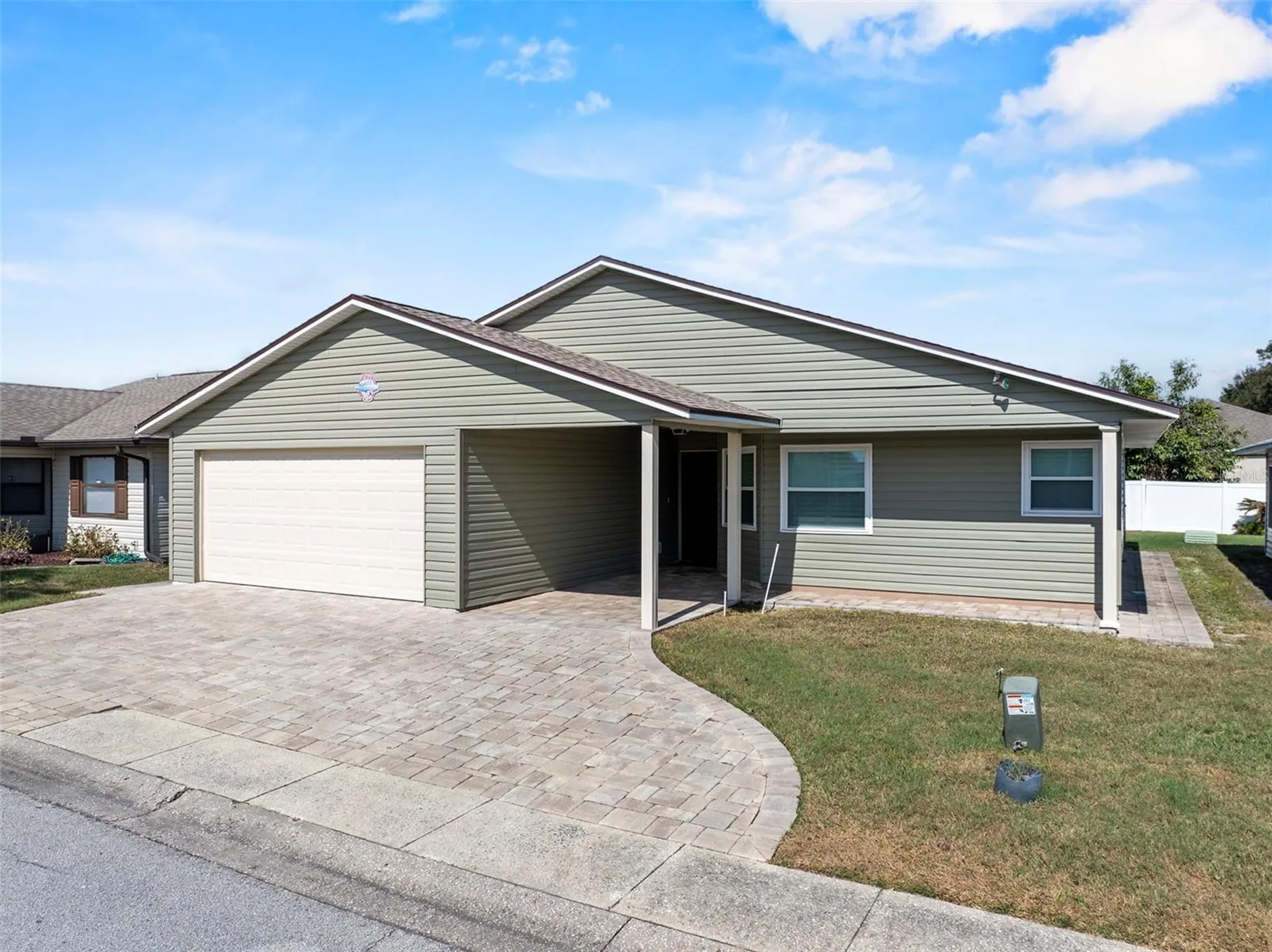1957 Prairie Dunes Circle N Lakeland FL 33810