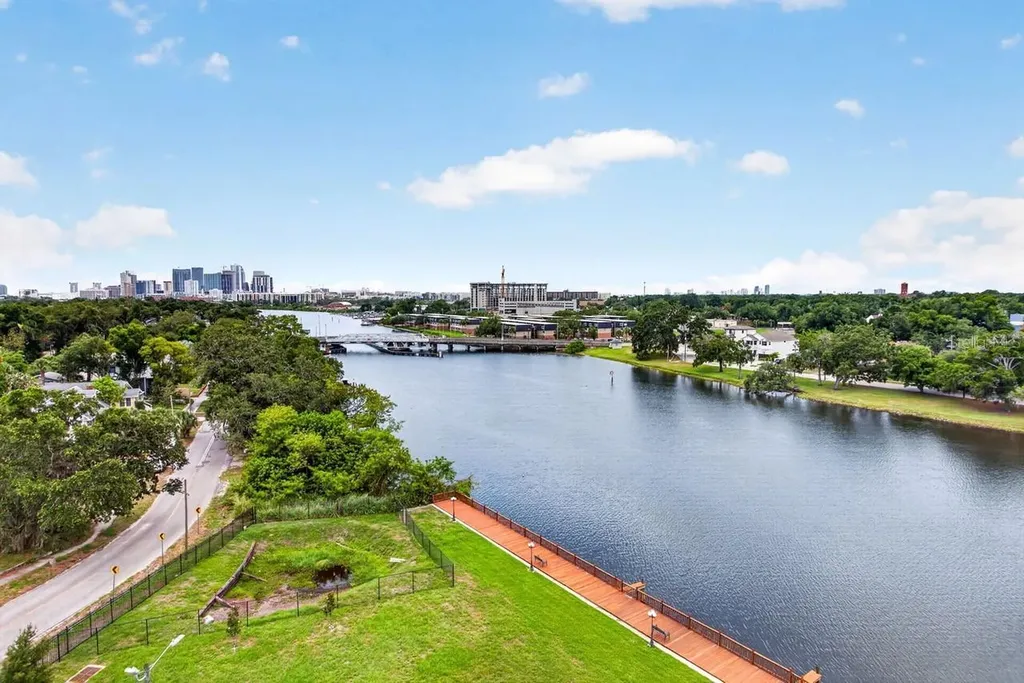 2780 N Riverside Drive Tampa FL 33602