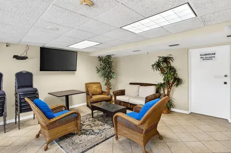 2780 N Riverside Drive Tampa FL 33602