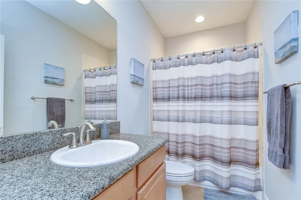 6335 Knob Tree Drive Lithia FL 33547