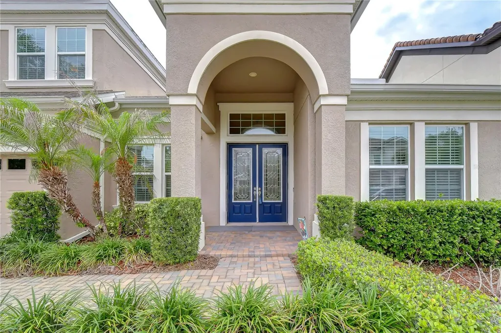 6335 Knob Tree Drive Lithia FL 33547