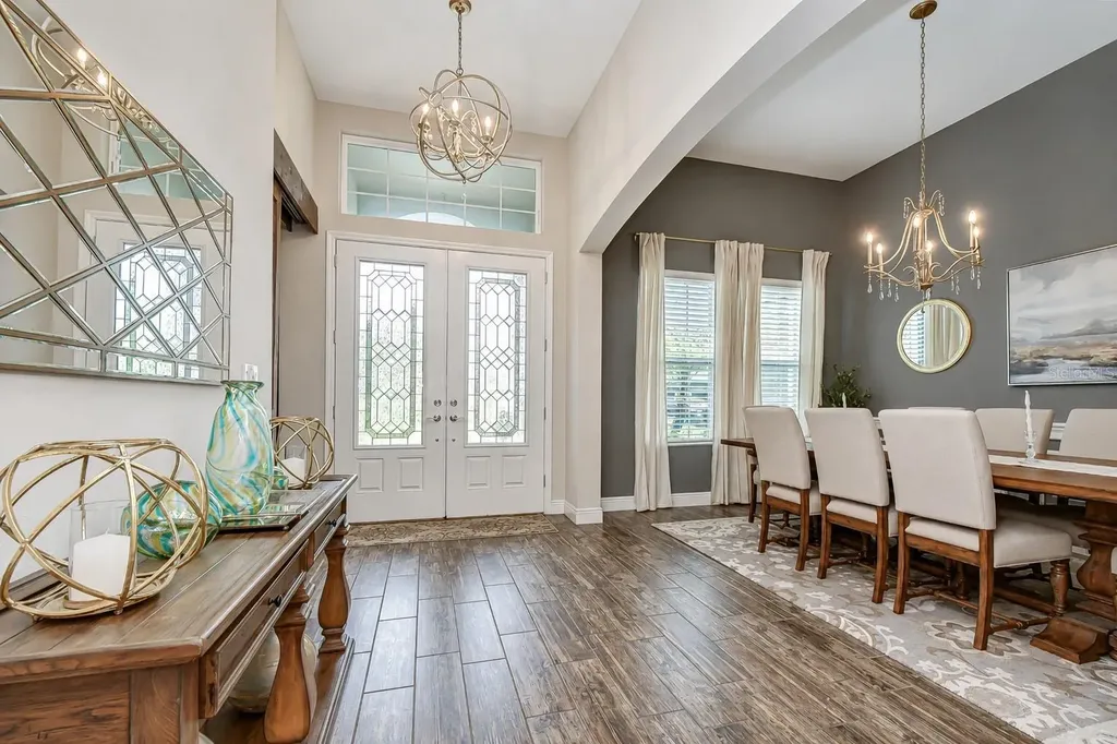 6335 Knob Tree Drive Lithia FL 33547