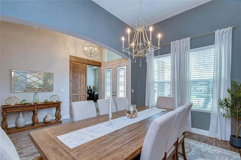6335 Knob Tree Drive Lithia FL 33547
