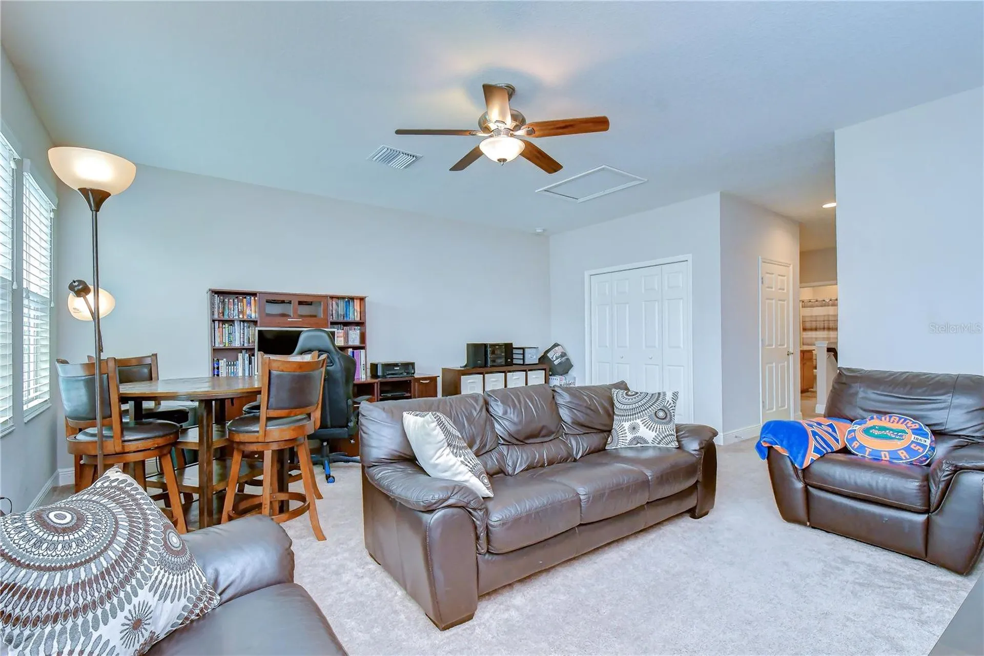 6335 Knob Tree Drive Lithia FL 33547
