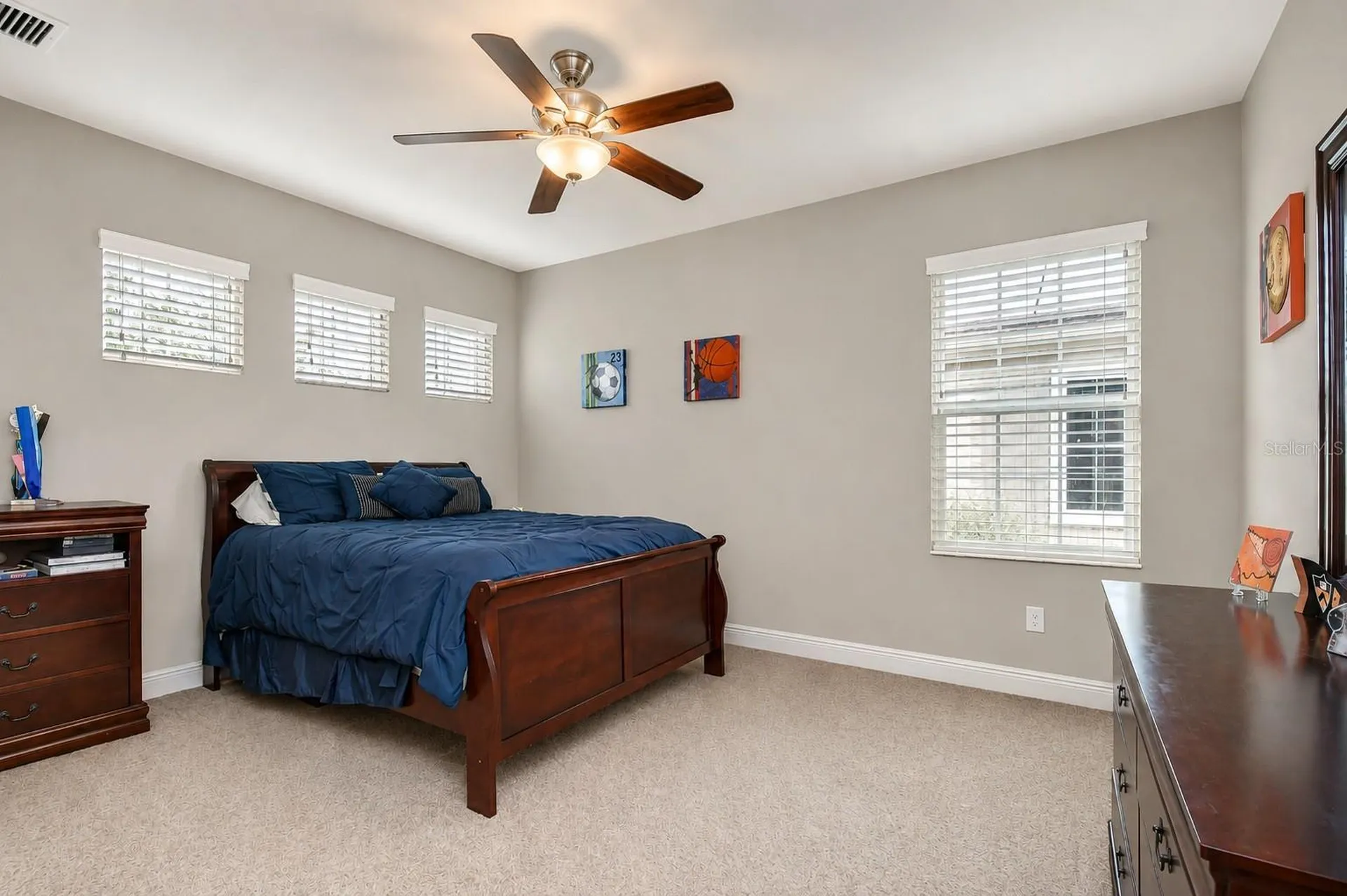 6335 Knob Tree Drive Lithia FL 33547