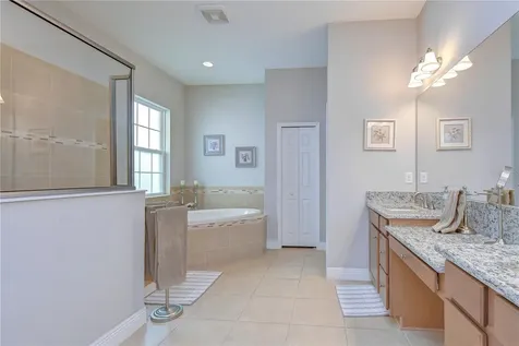6335 Knob Tree Drive Lithia FL 33547