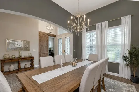 6335 Knob Tree Drive Lithia FL 33547