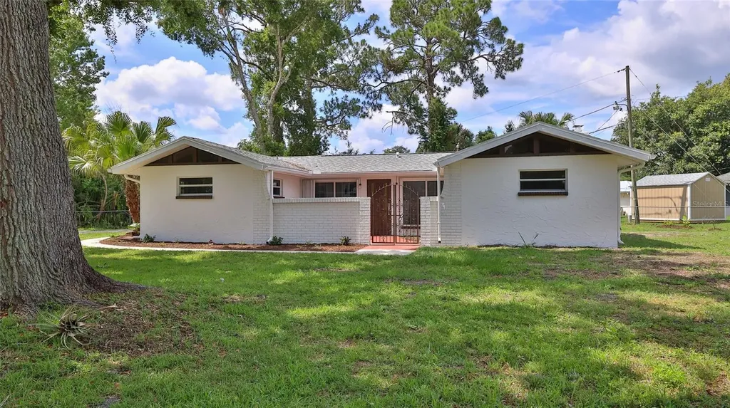 2212 Woodland Drive Edgewater FL 32141