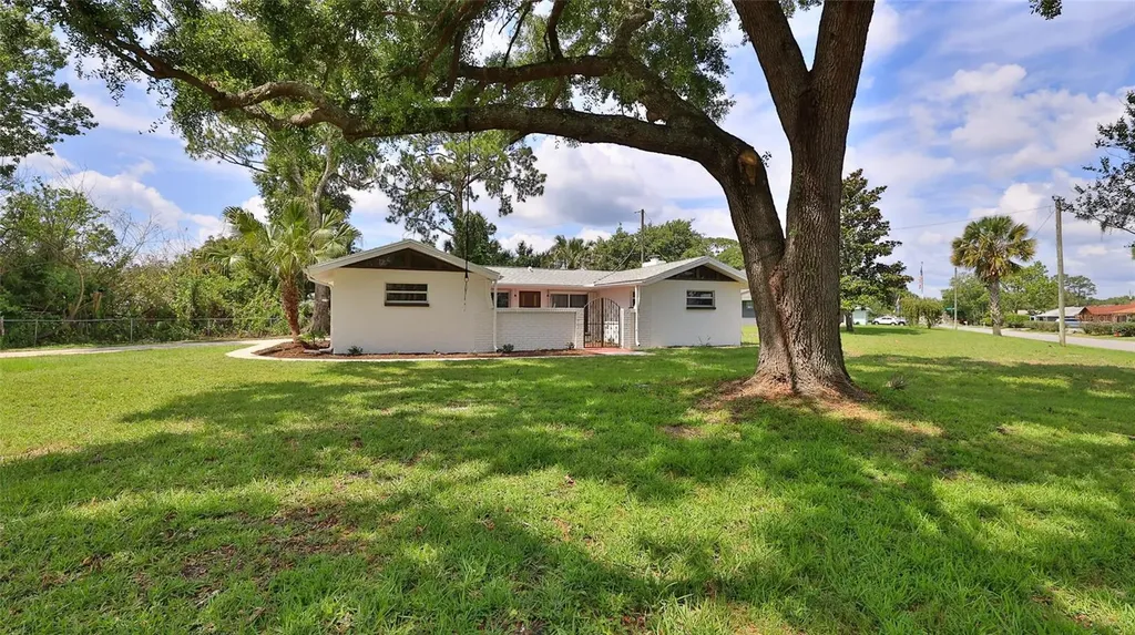 2212 Woodland Drive Edgewater FL 32141