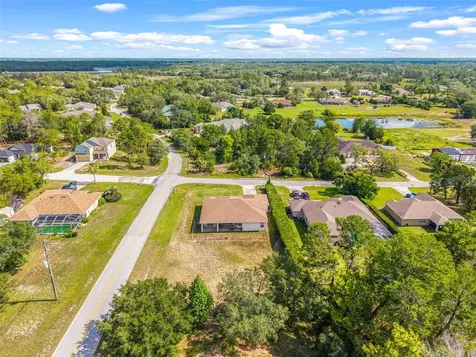 10400 Golden Avenue Weeki Wachee FL 34613