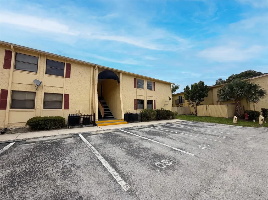 7503 Dolonita Drive Tampa FL 33615