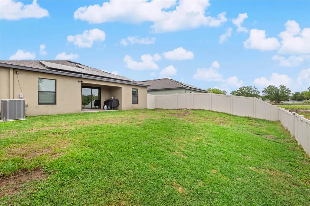 1731 Chatham Green Circle Ruskin FL 33570